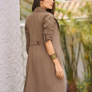 Gaban en tela gamuza licrada color camel M708